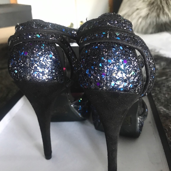 MATERIAL GIRL , Hot and sexy starts HERE! 😎6.5 ❤️ - Picture 3 of 7